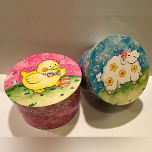 LOT OF 2 STORAGE BOXES.